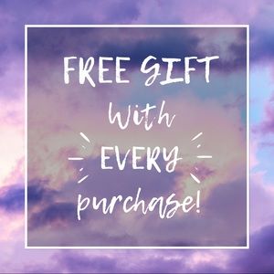📣 FREE Beauty Gift w/ EVERY Purchase! 📣